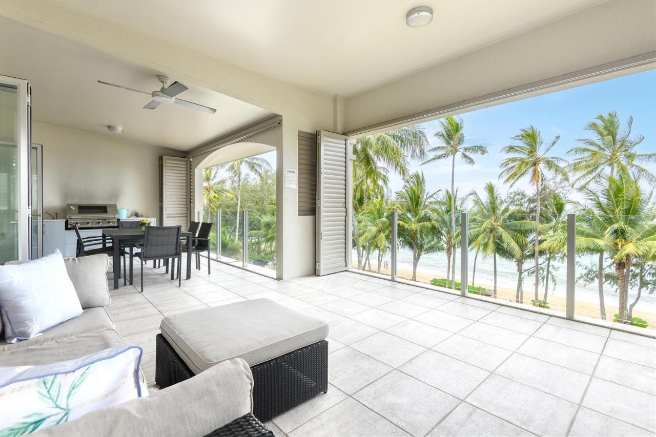 Island Views Beachfront Apartments Palm Cove Exterior photo